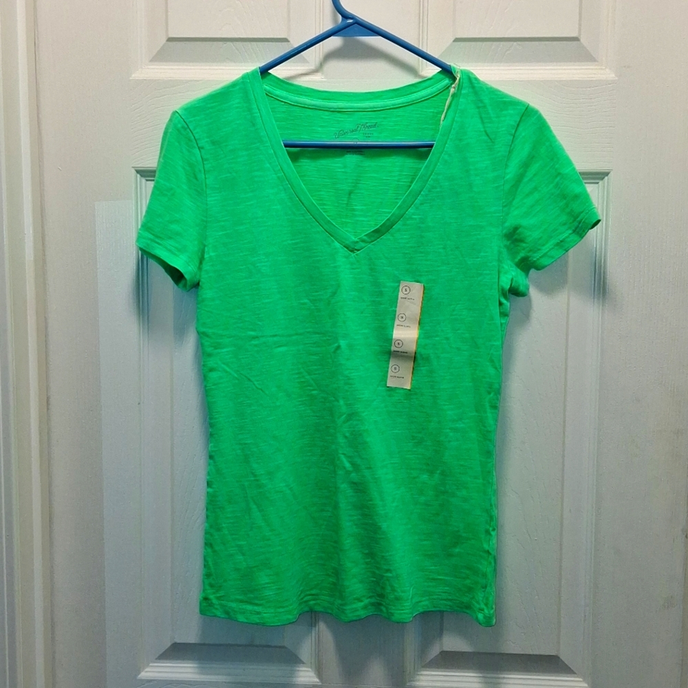 Universal Thread Green T Shirt